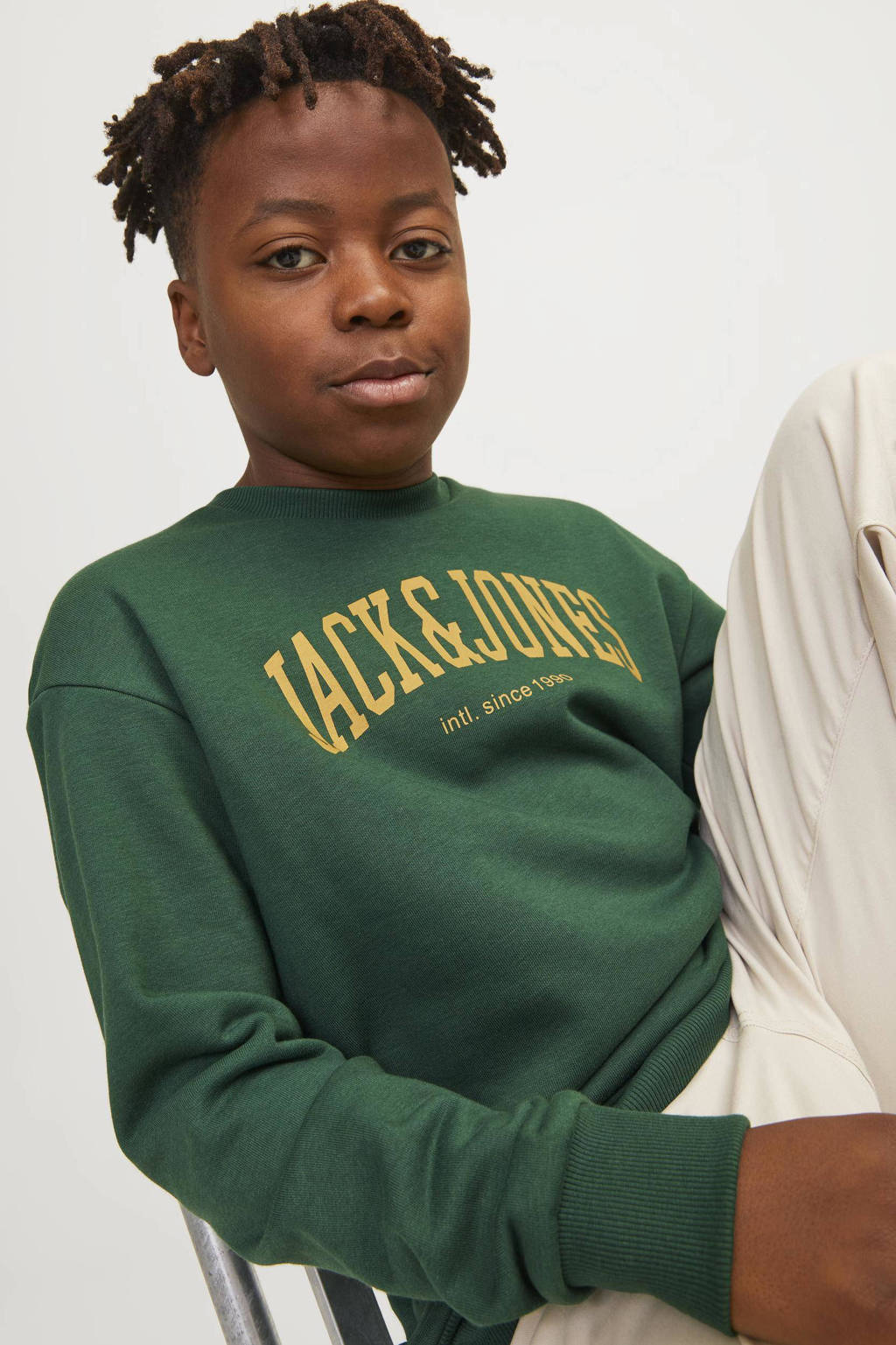 JACK & JONES sweater JJEJOSHmet tekst donkergroen/geel