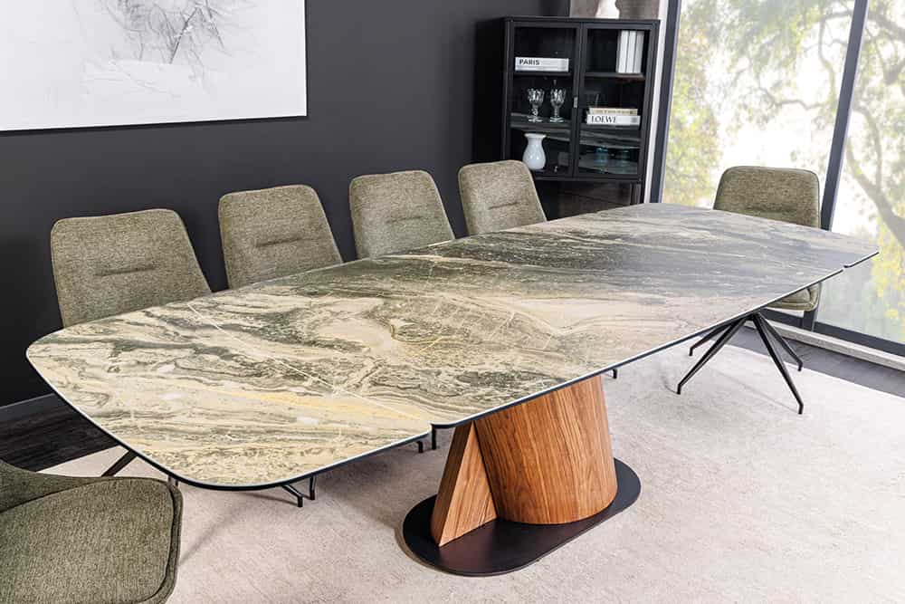 Ausziehbarer Esstisch ELEMENTS 180-260cm taupe beige spanischer Keramik Walnuss Gestell