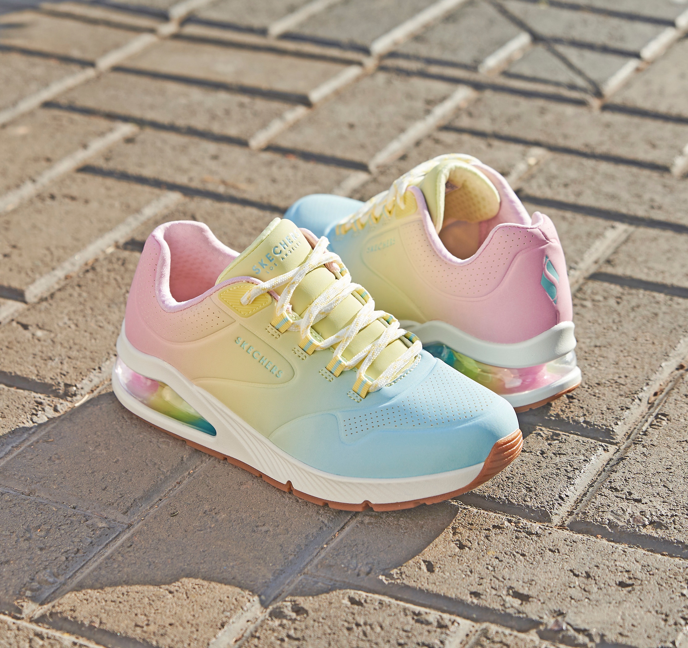 Skechers Sneaker »UNO 2 OMBRE AWAY«  in leuchtender Farbkombi, Freizeitschuh, Halbschuh, Schnürschuh