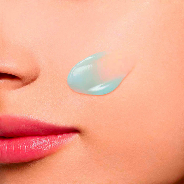Hydra-Essentiel Gel Hydratant Matifiant CLARINS