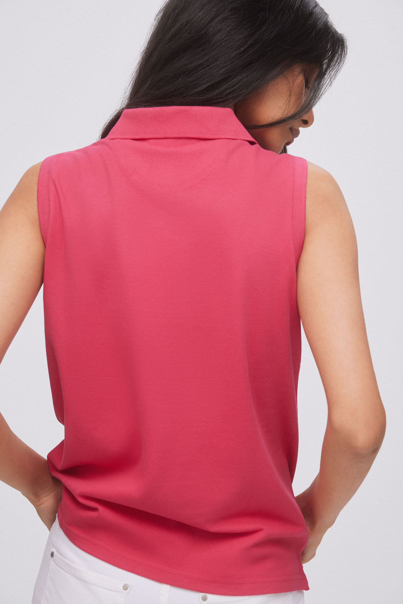 Camisa polo lisa sem mangas - Rosa
