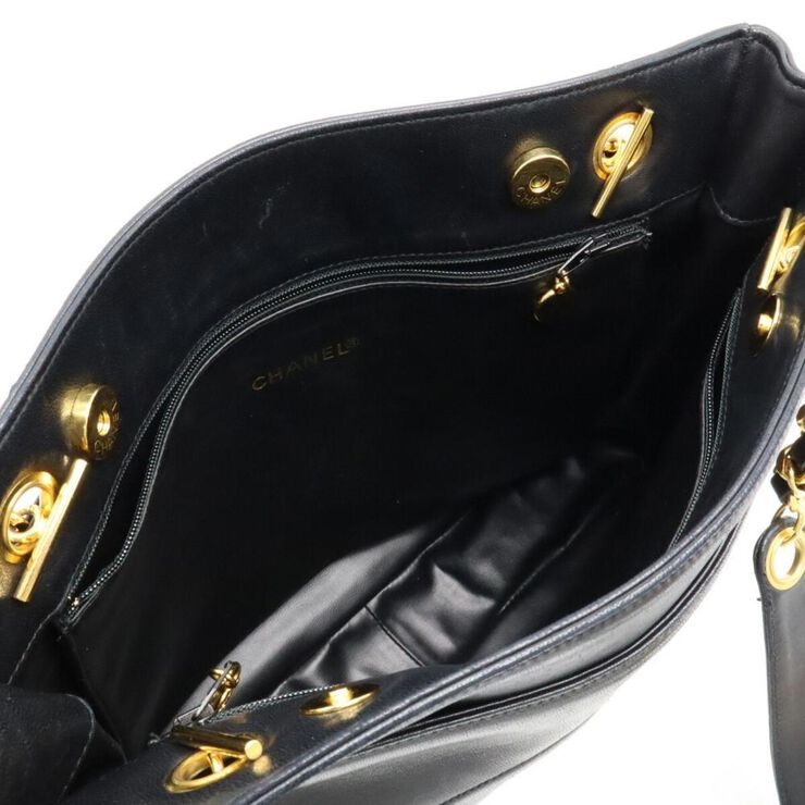 Chanel Vintage Chanel Shoulder Bag Black