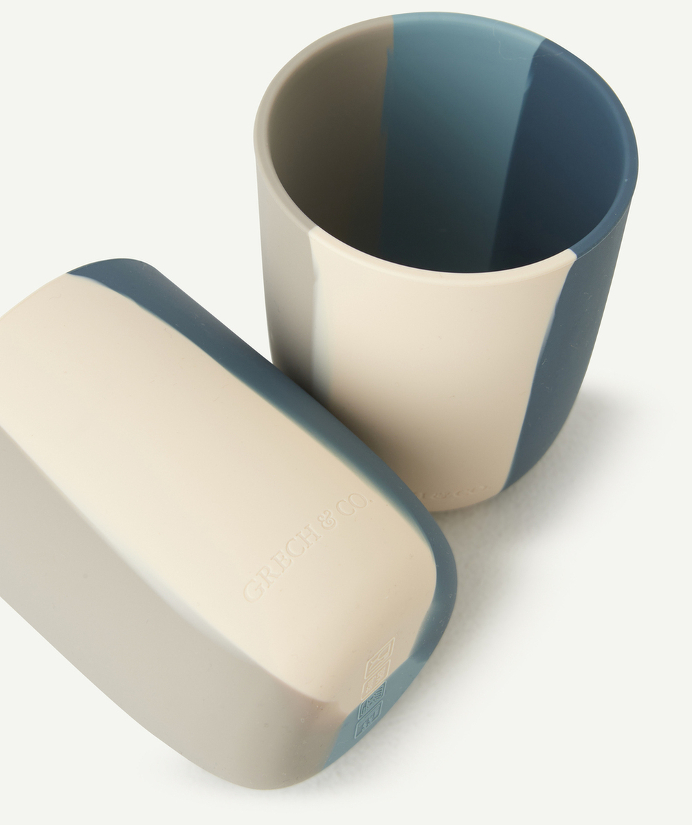 GRECH & CO.LOT DE 2 VERRES BLEUS ENFANT EN SILICONE