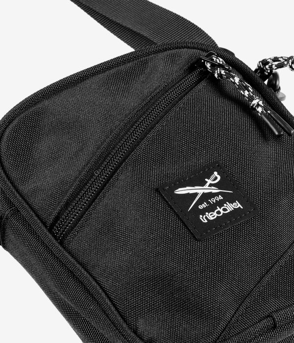Iriedaily Millenio X Tasche (uni black)