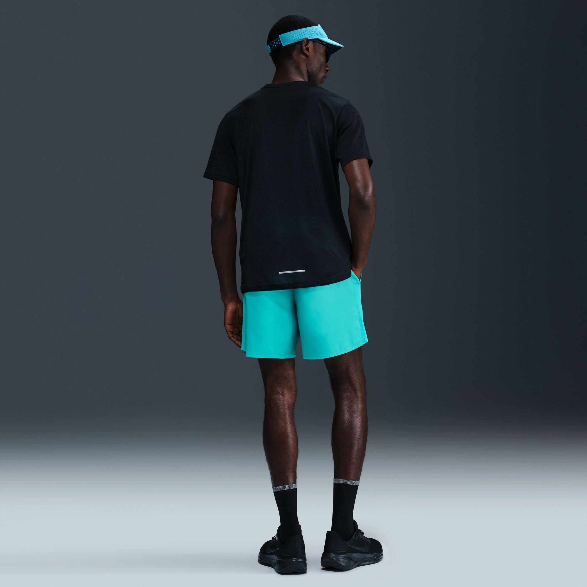 Nike Dri FIT Challenger Mens 7 Unlined Versatile Shorts