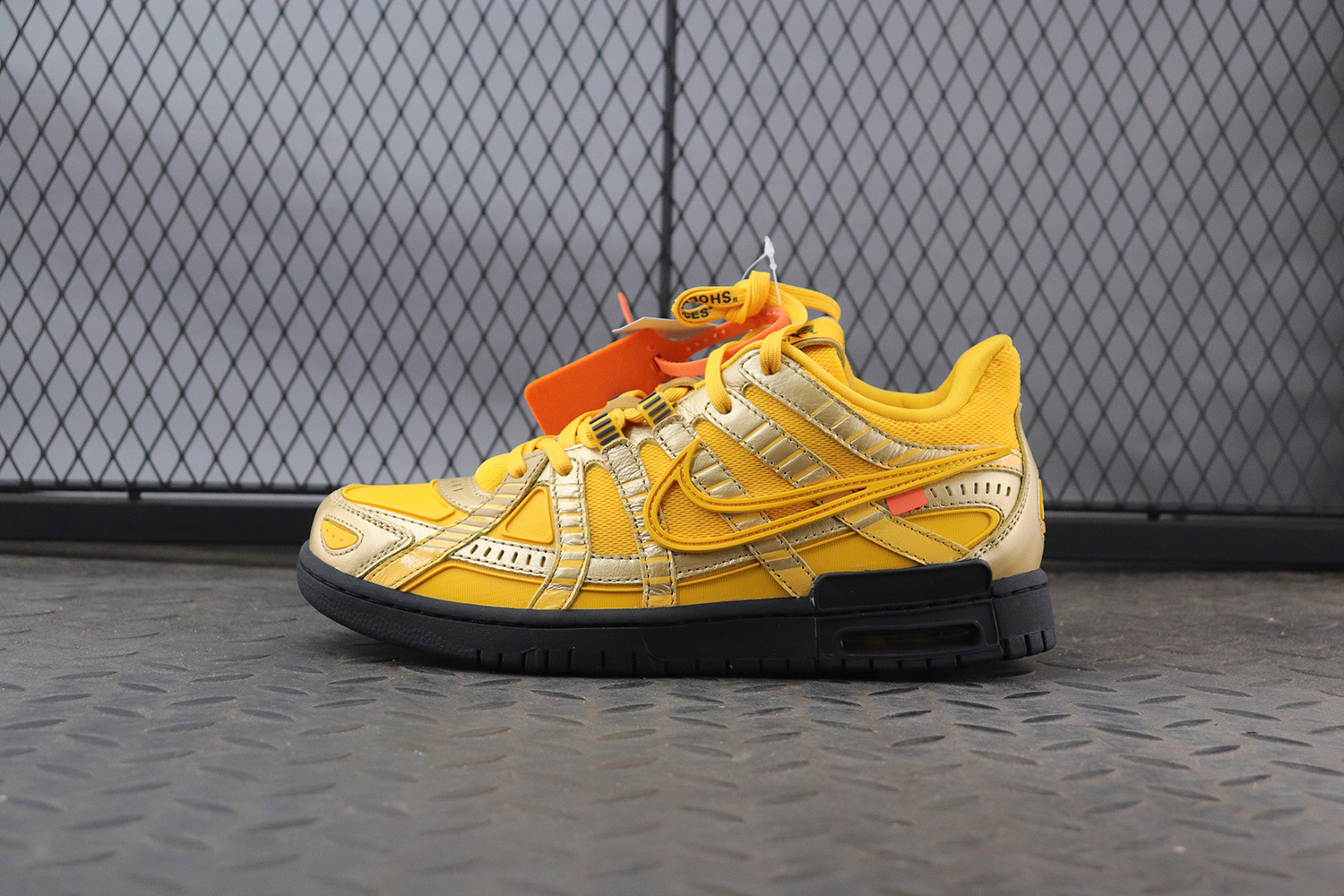 Nike Air Rubber Dunk   University Gold