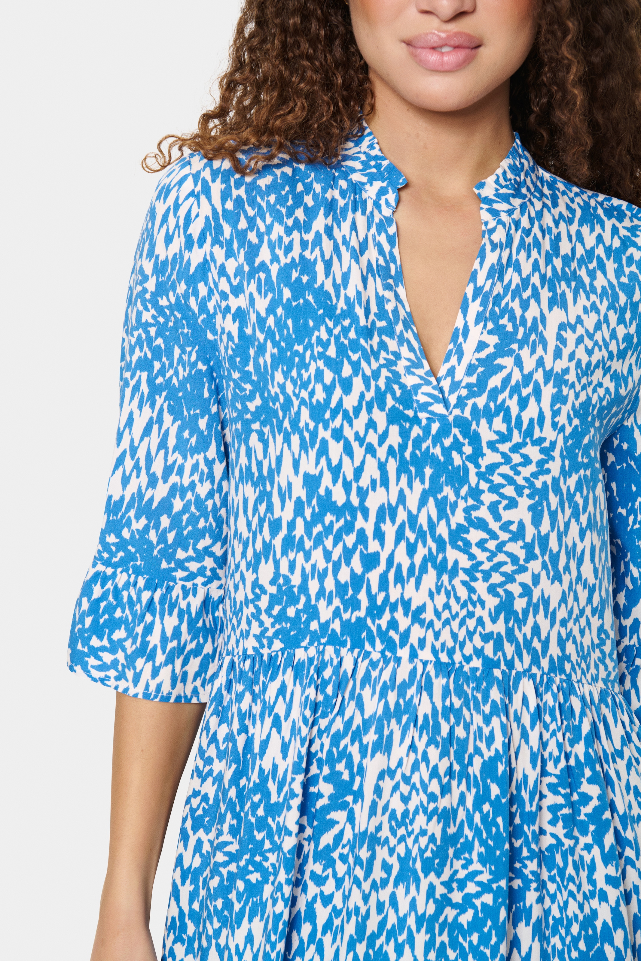 Saint Tropez Blusenkleid »EdaSZ Dress« Sommerkleid, Tunikakleid mit Volant und 3/4 Ärmel