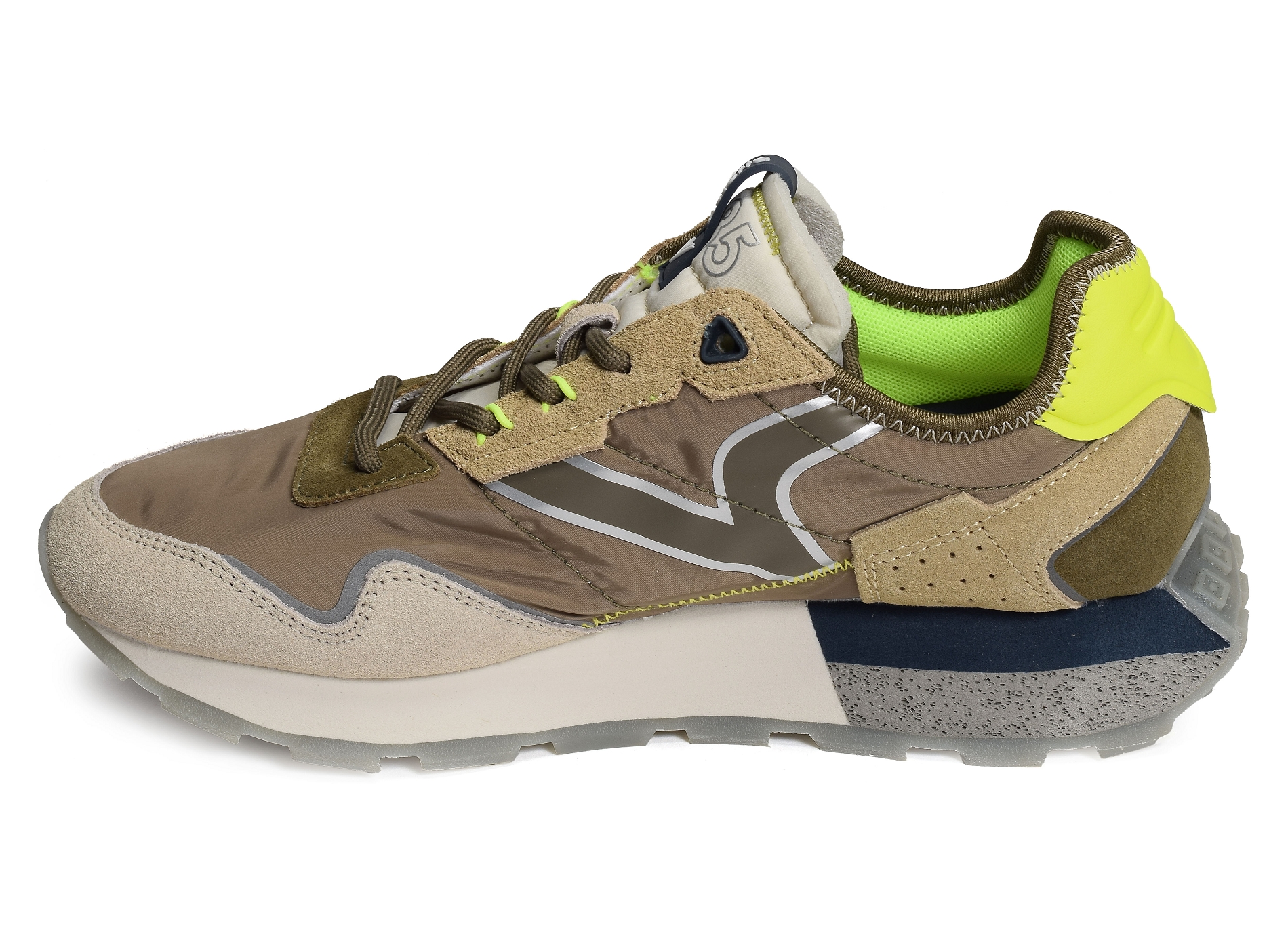 8803110 kaki beige
