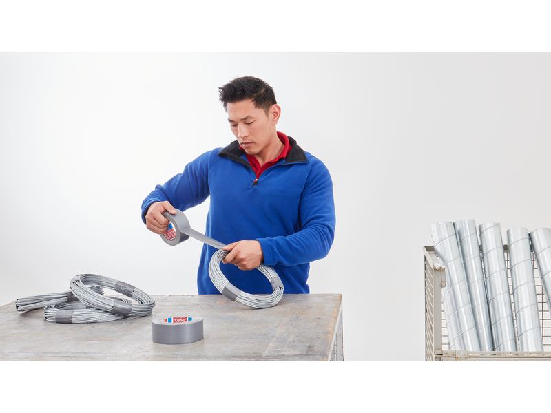 tesa Duct Tape Strong 50m x 48 mm Gewebeband Strong für Innen- und Aussenbereich