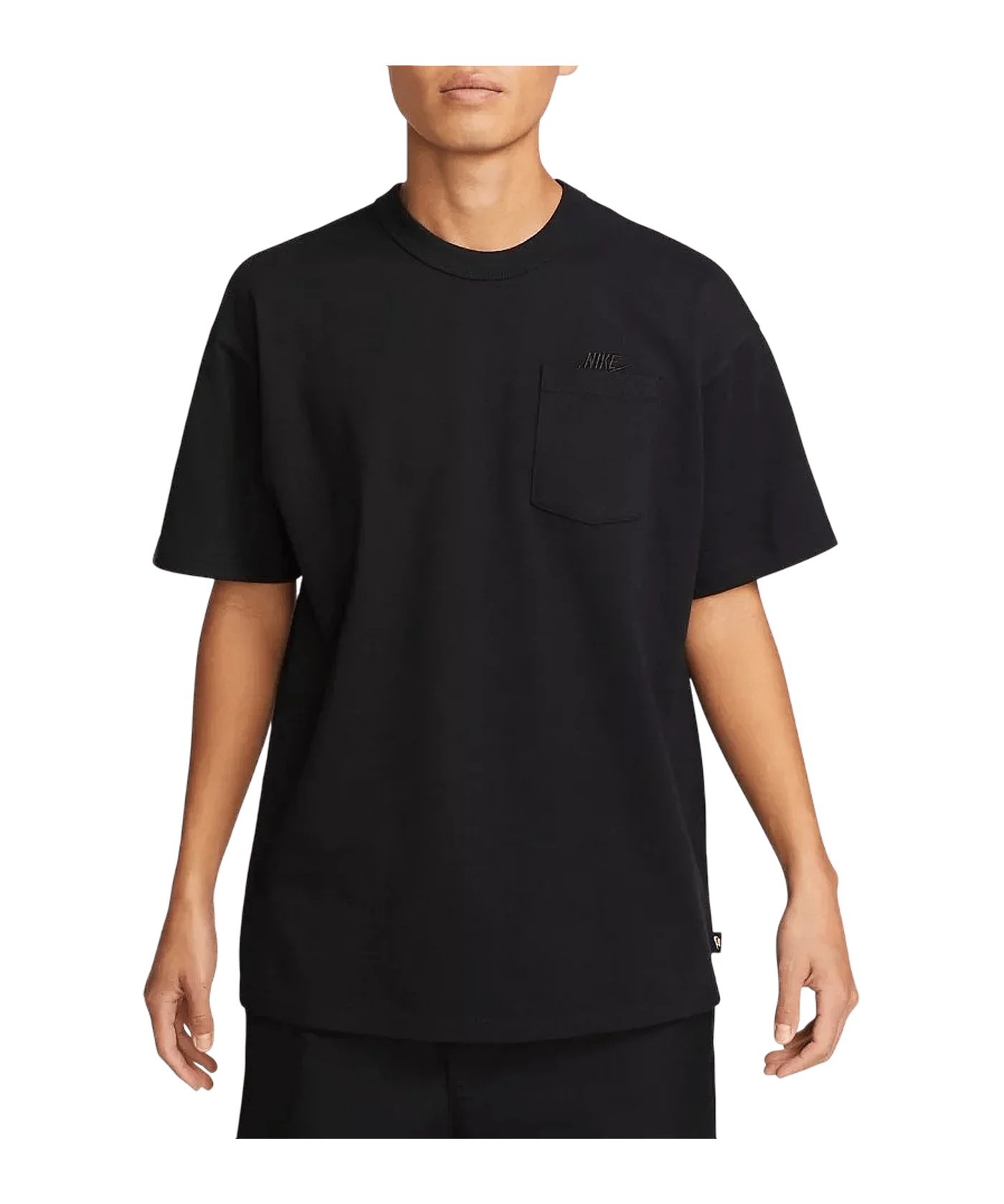Nike Premium Essentials Pocket T-Shirt F010