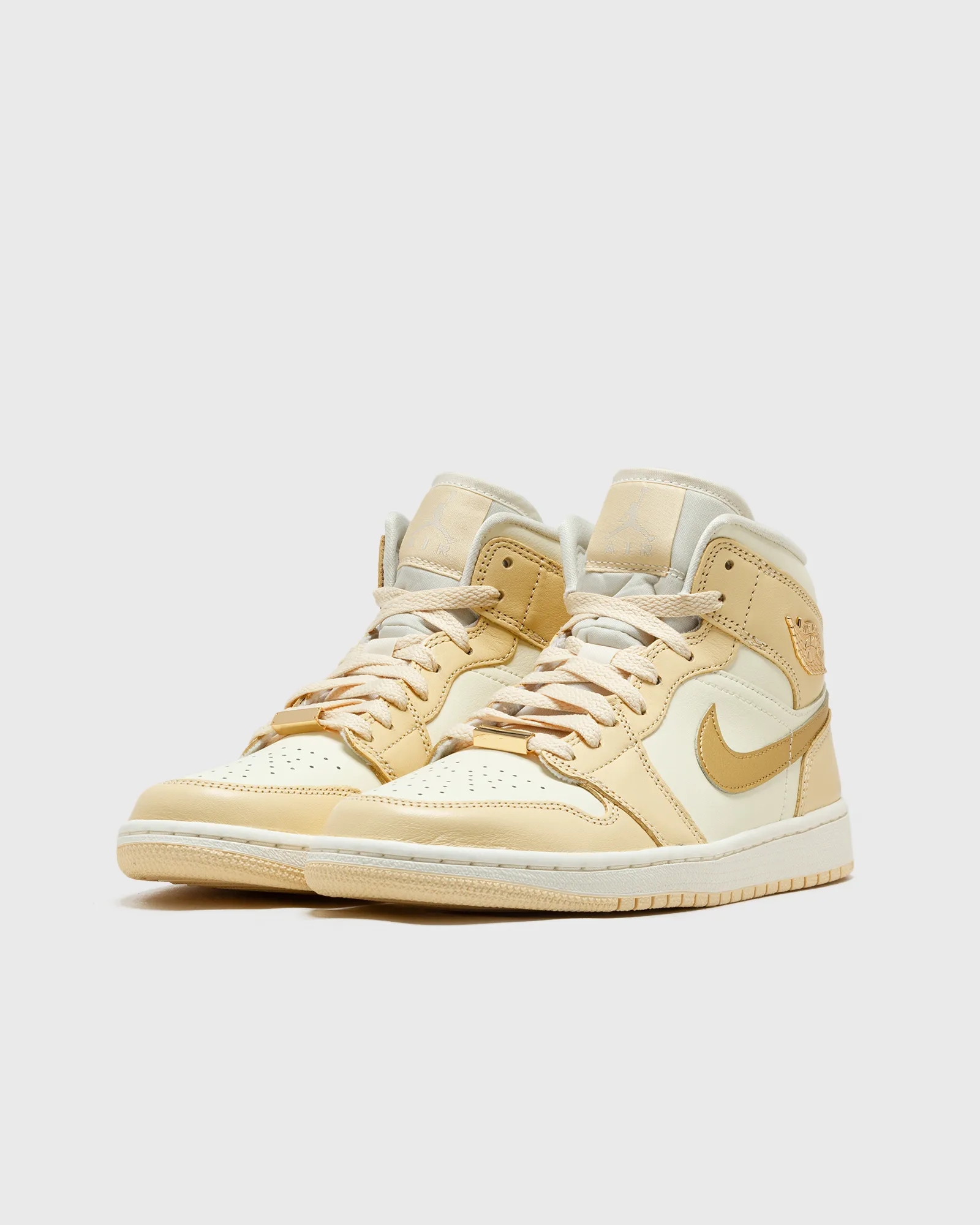 Jordan Air Jordan 1 Mid SE Women's Shoes