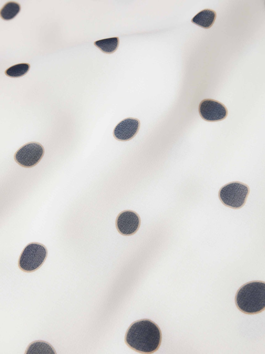 Vestido midi polka dots de manga cava