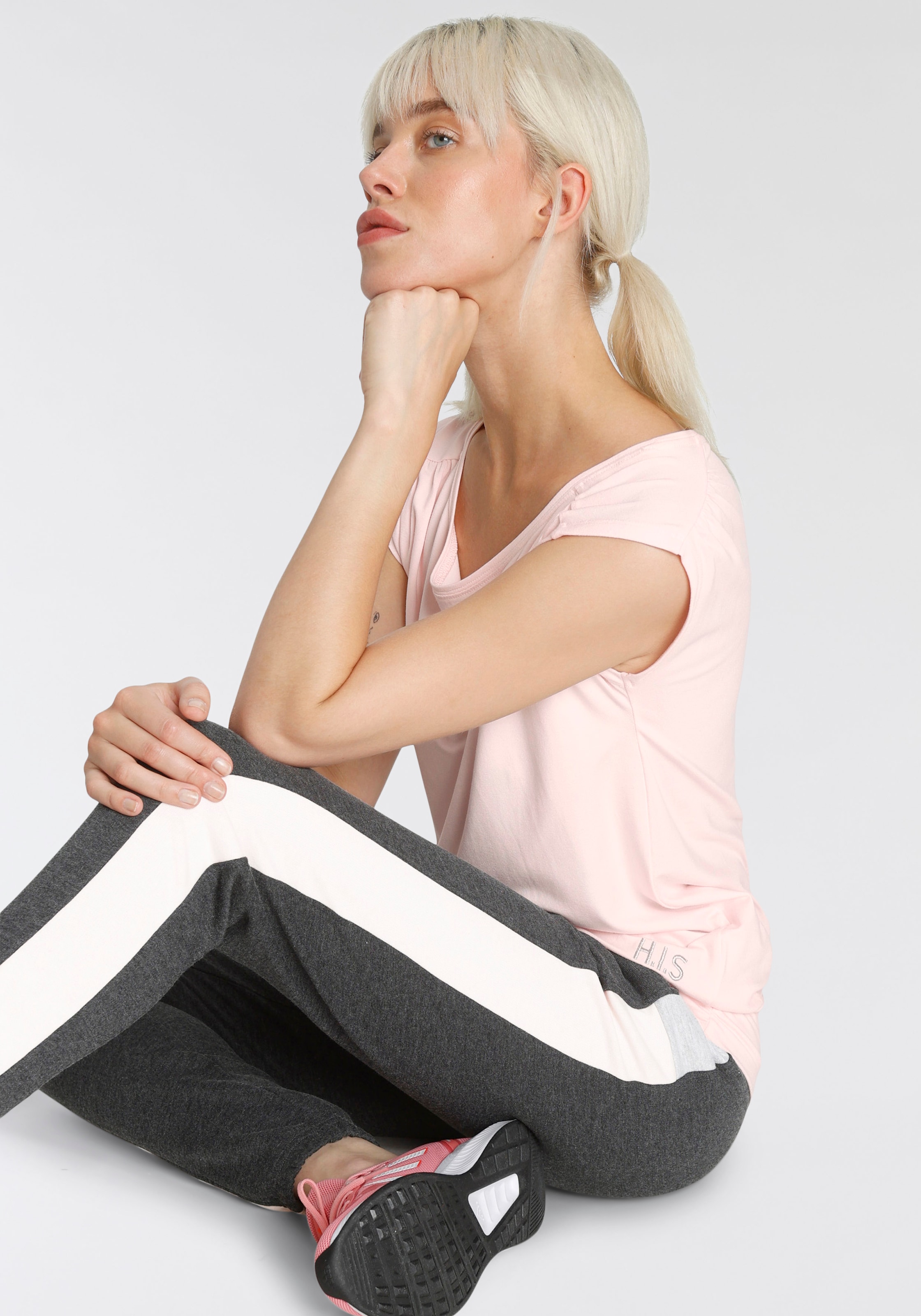 H.I.S T-Shirt »aus Viskose«, Kurzarm,  im sportlichen Stil,  ideal für die Freizeit,  im 2er-Pack