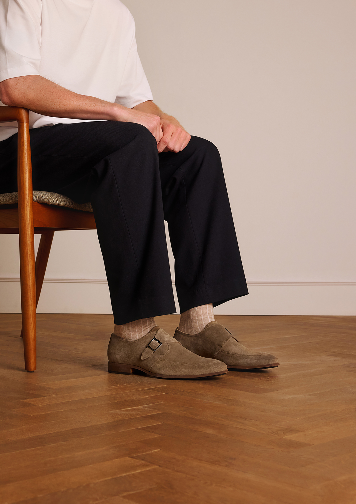 Taupe suède gespschoenen