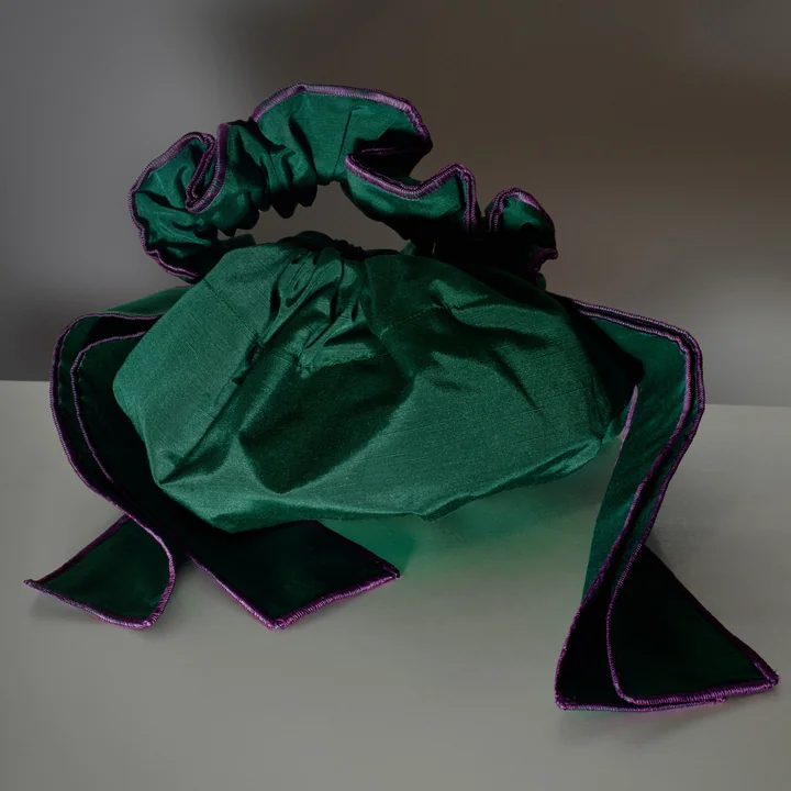 Juslin Maunula - Scrunchie Bag, aubergine