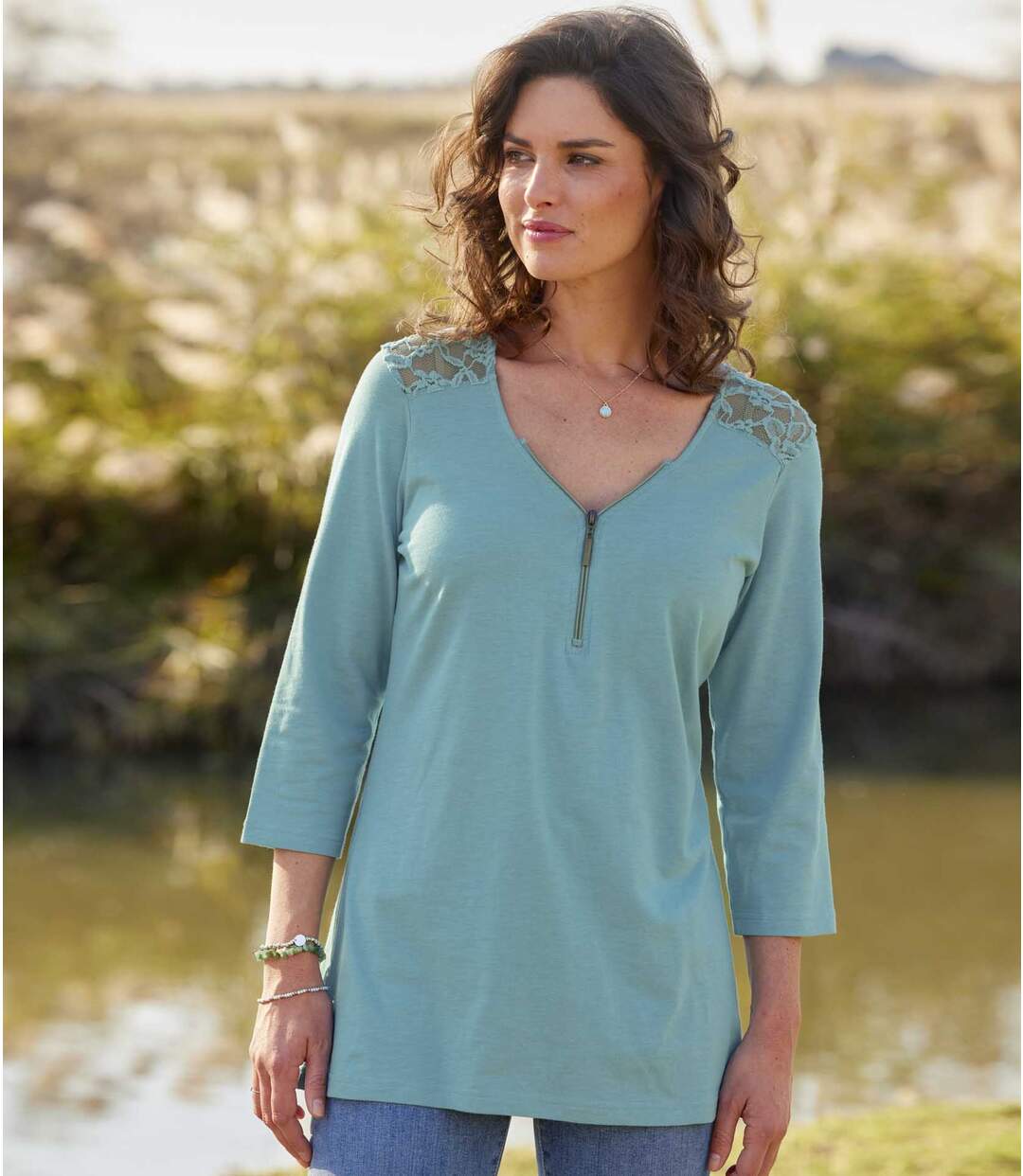 Tunique Col Zippé et Épaules Dentelle