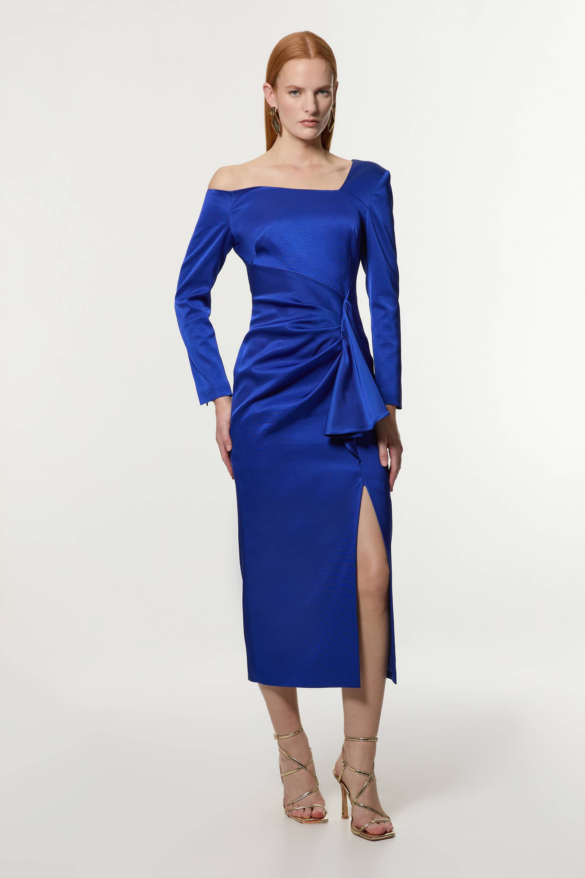 KarenMillen Robe maxi tailleur pour femmes grandes en côtes structurées italiennes à encolure asymétrique drapée