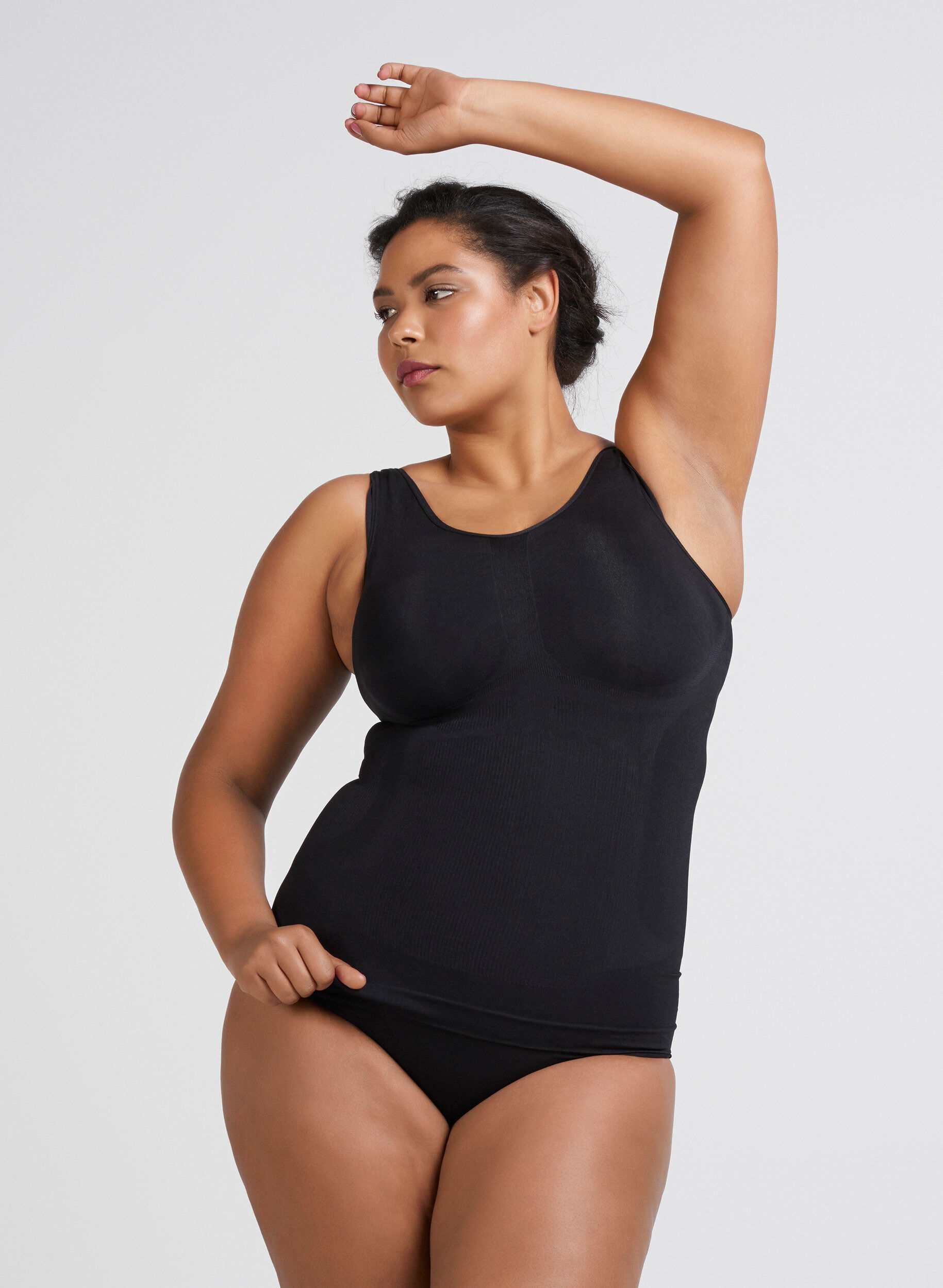 Shapewear top med brede stropper