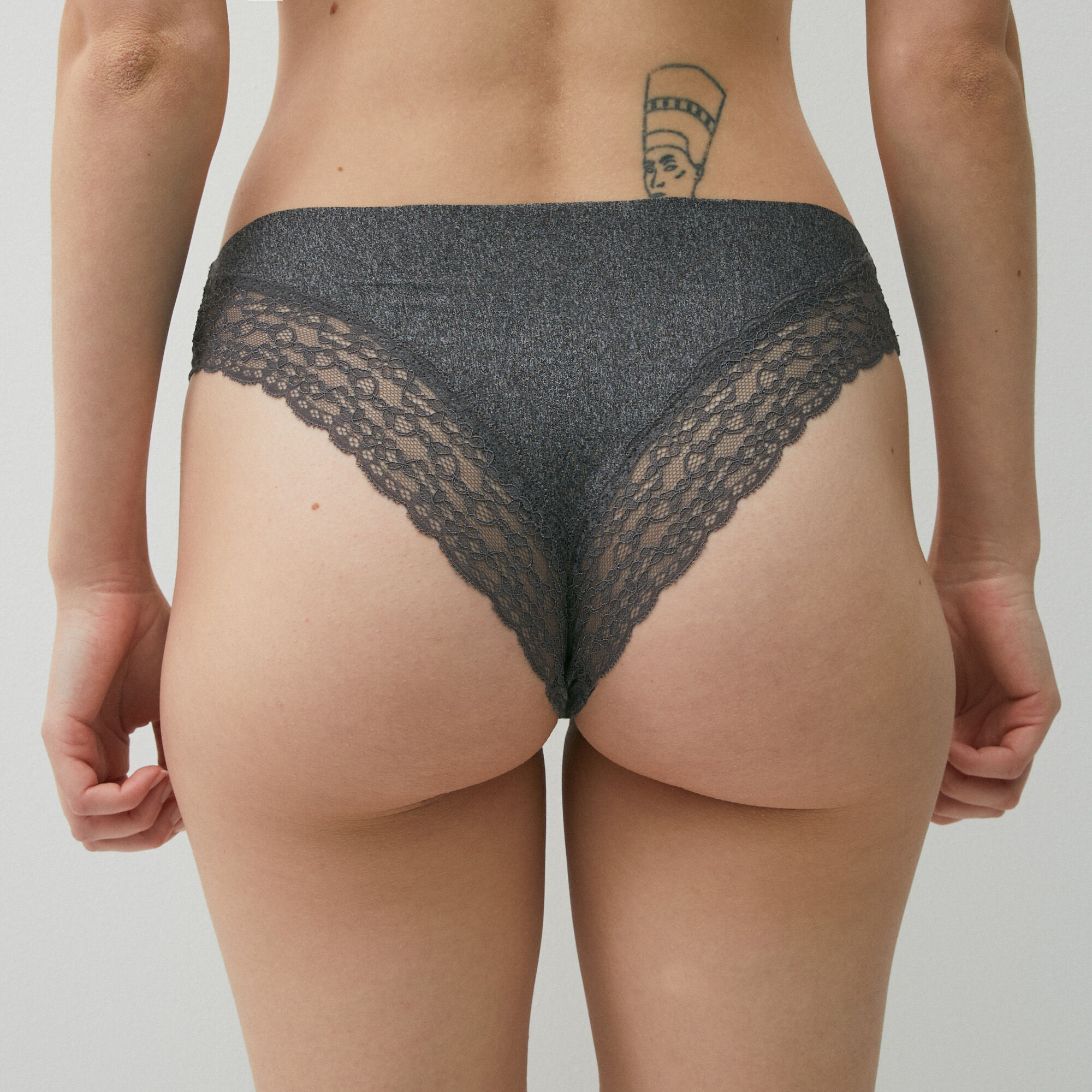 Culotte en microfibre et dentelle
