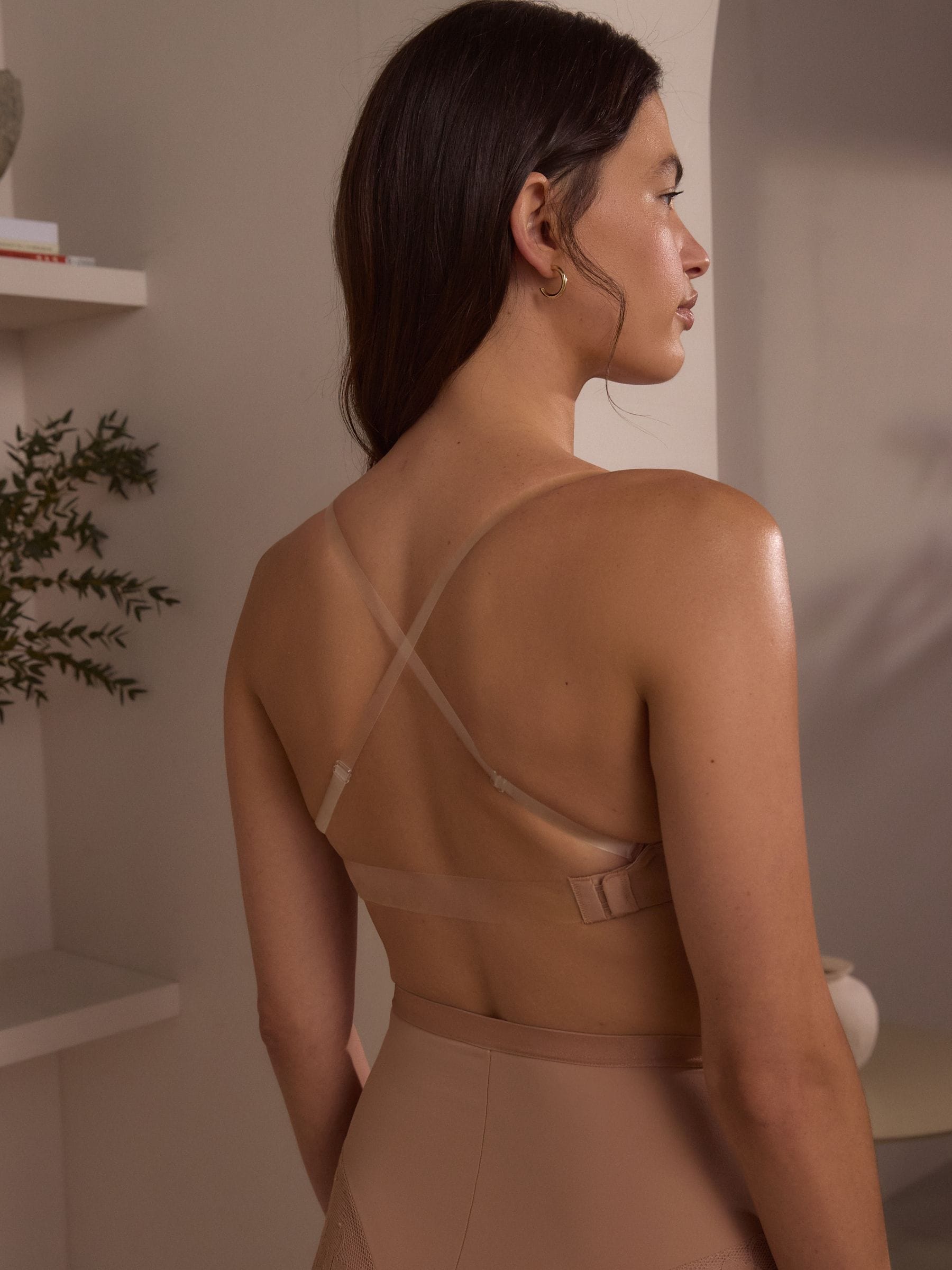 Praline nude - Nude beha voor een glad silhouet zonder bandjes met transparante achterkant