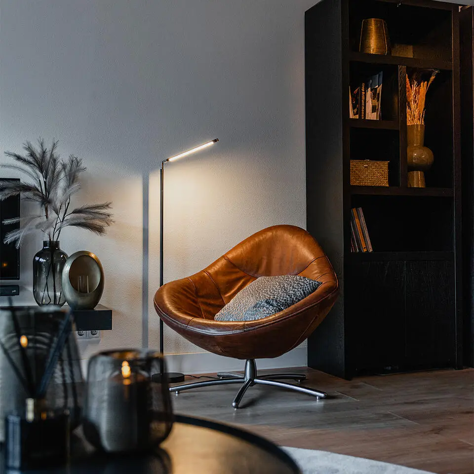 Qazqa vloerlampen berdien fl zwart geïntegreerde led