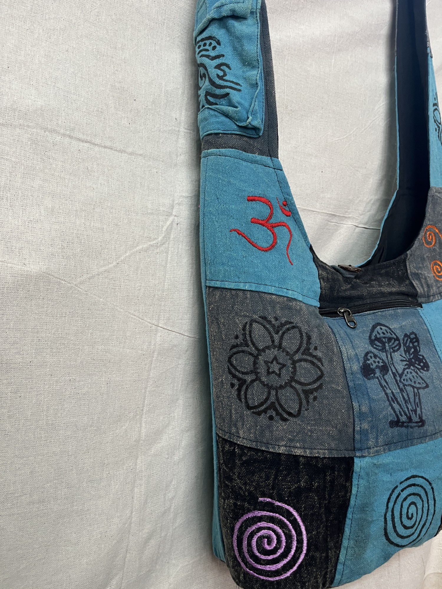 Patchwork Schultertasche, blau, B 38 cm, H 40 cm, L 12 cm günstig bestellen