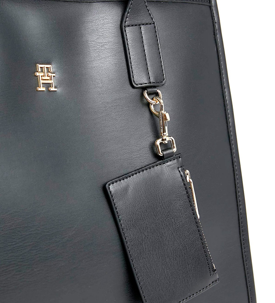 Bolsa Tommy Hilfiger City Monogram Tote na cor preta.