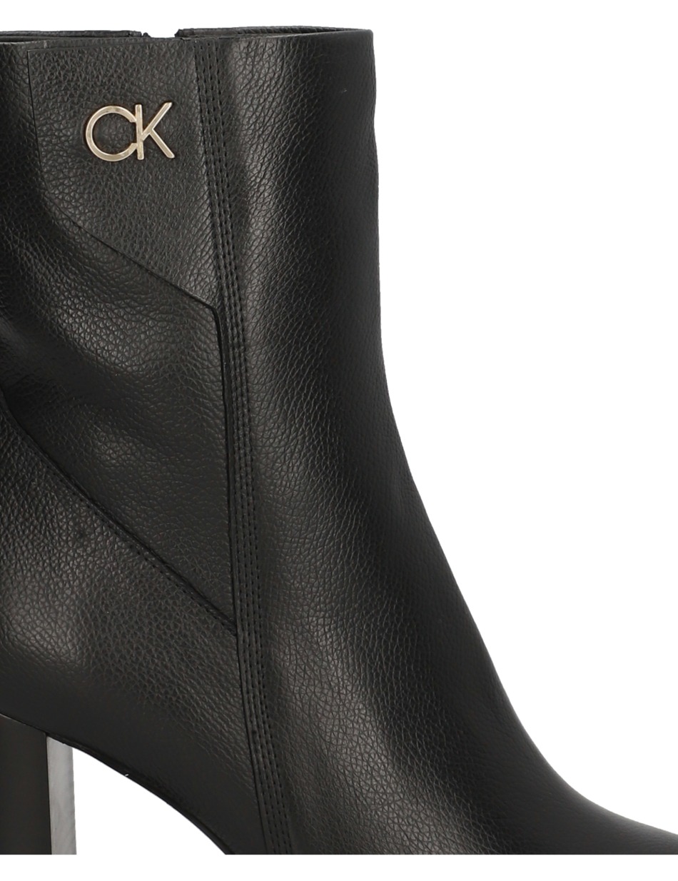 CUP HEEL ANKLE BOOT W/HW80