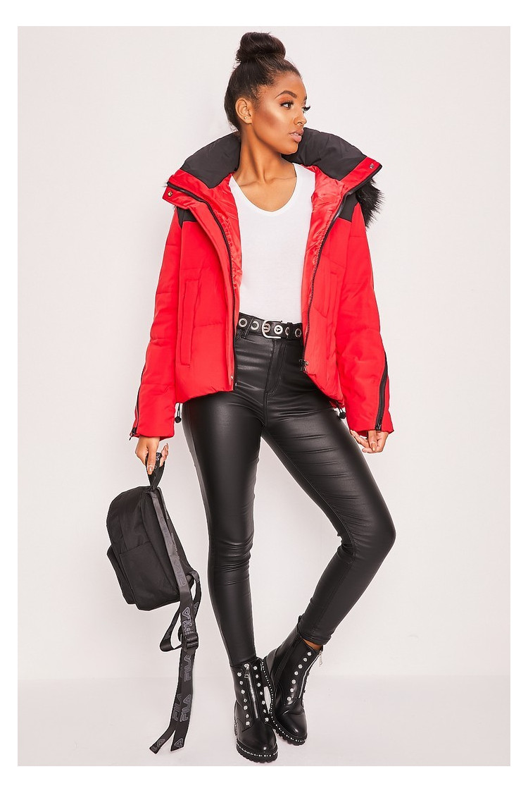 Veste rouge et noir