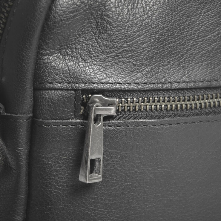 Still Nordic Clean Small Zip Messenger Sort