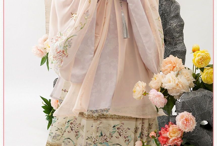 Francoix - Set: Geborduurd Hanfu-jasje + Top met lange mouwen + Maxi A-lijn rok