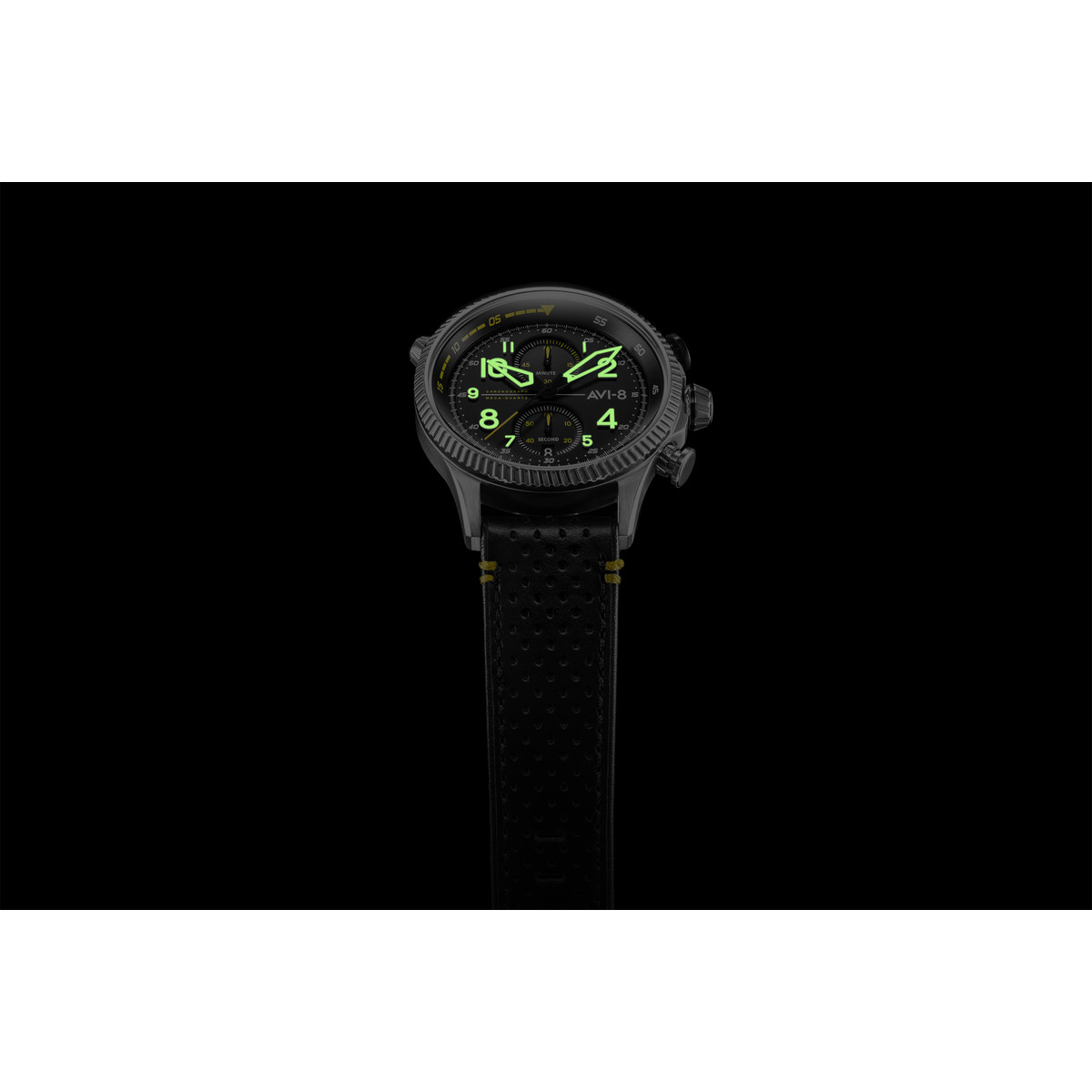 Montre AVI-8 homme chronographe acier cuir noir