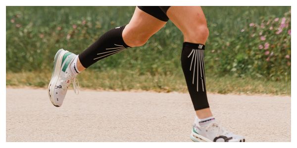 Manchons de compression Compressport R2 Aero Noir/Blanc