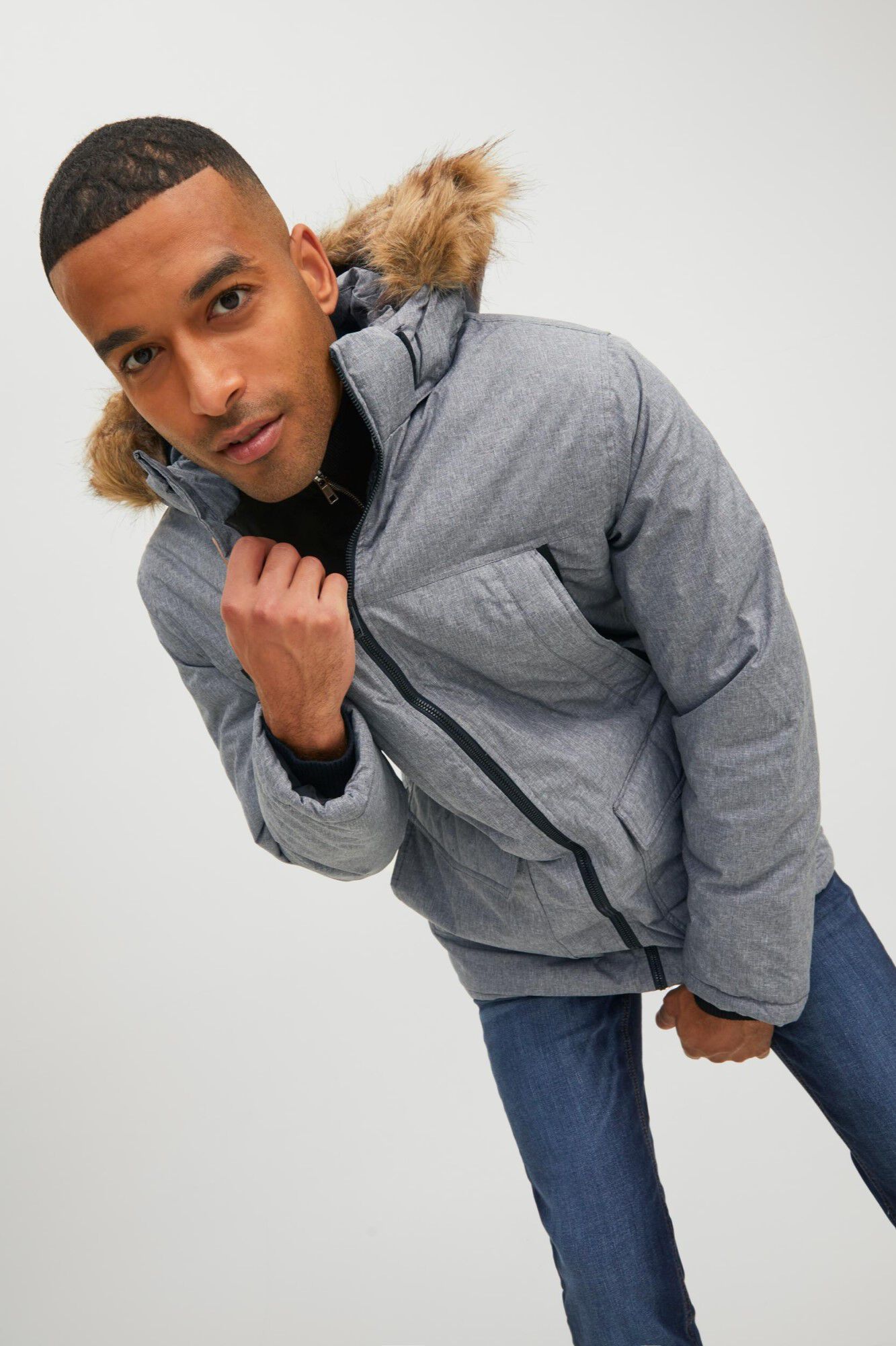 Parka com capuz de pele
