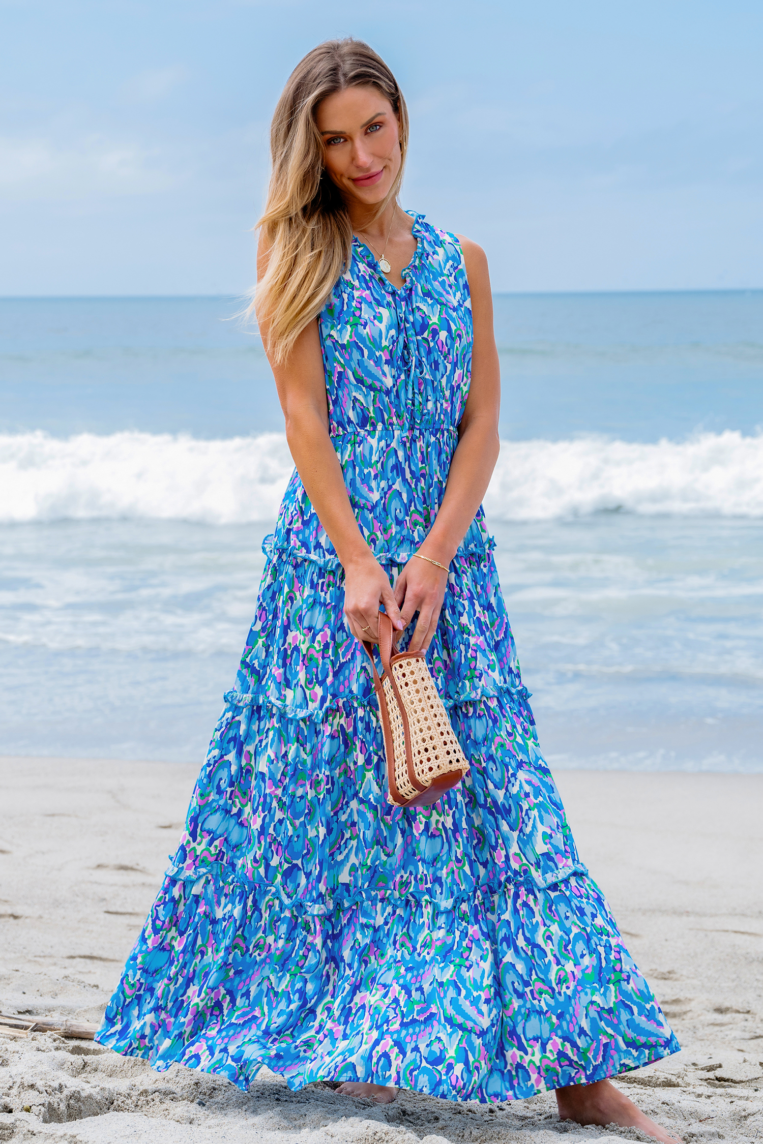 Robe maxi sans manches à volants et imprimé abstrait