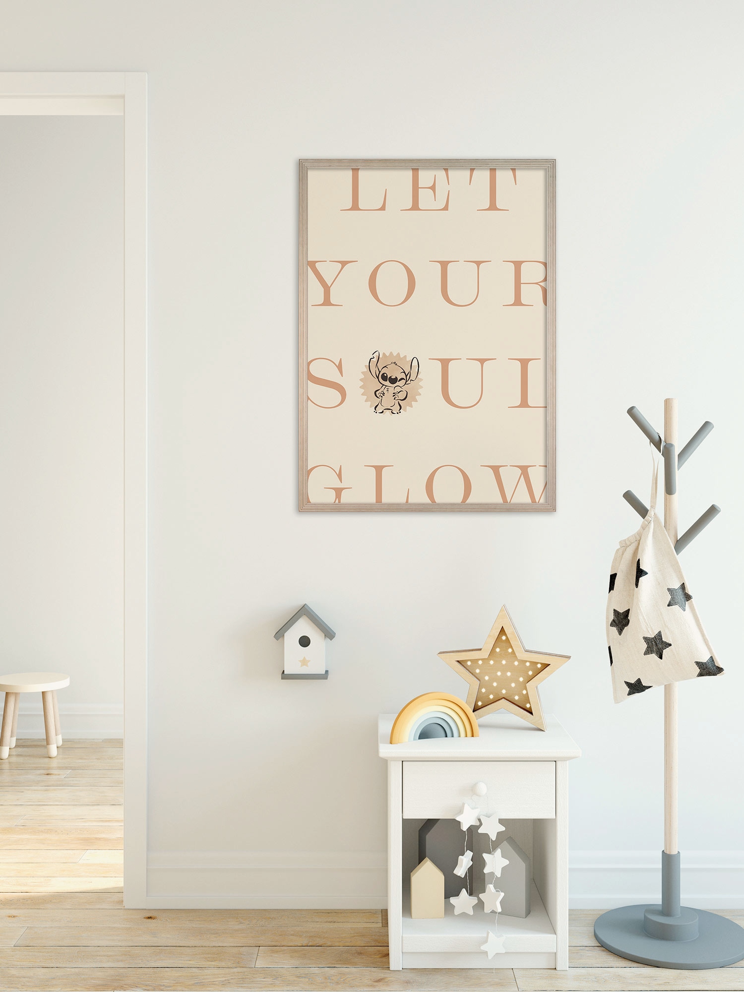 Komar Wandbild »Disney Lilo and Stitch Soul Glow« Disney Set, 1 Stk. tlg. 40 x 50 cm (Breite x Höhe) - Kinderzimmer, Dekoration