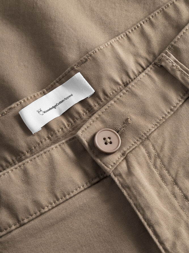 Knowledge Cotton Apparel LUCA slim twill chino pants - GOTS/Vegan Brun