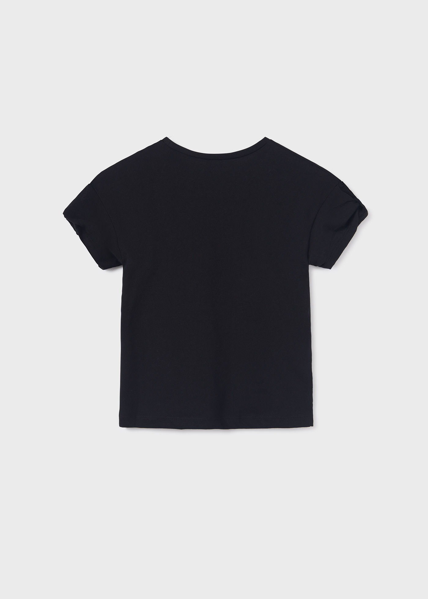 Camiseta de manga curta para meninas, feita de algodão sustentável.