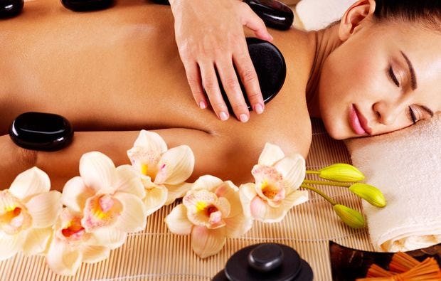 Hot-Stone-Massage in Leipzig als Geschenkidee