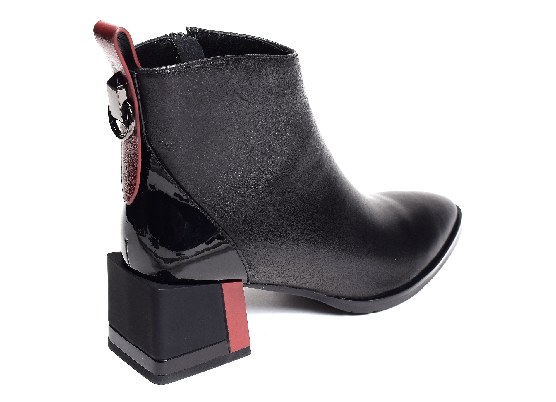 Paltrow noir