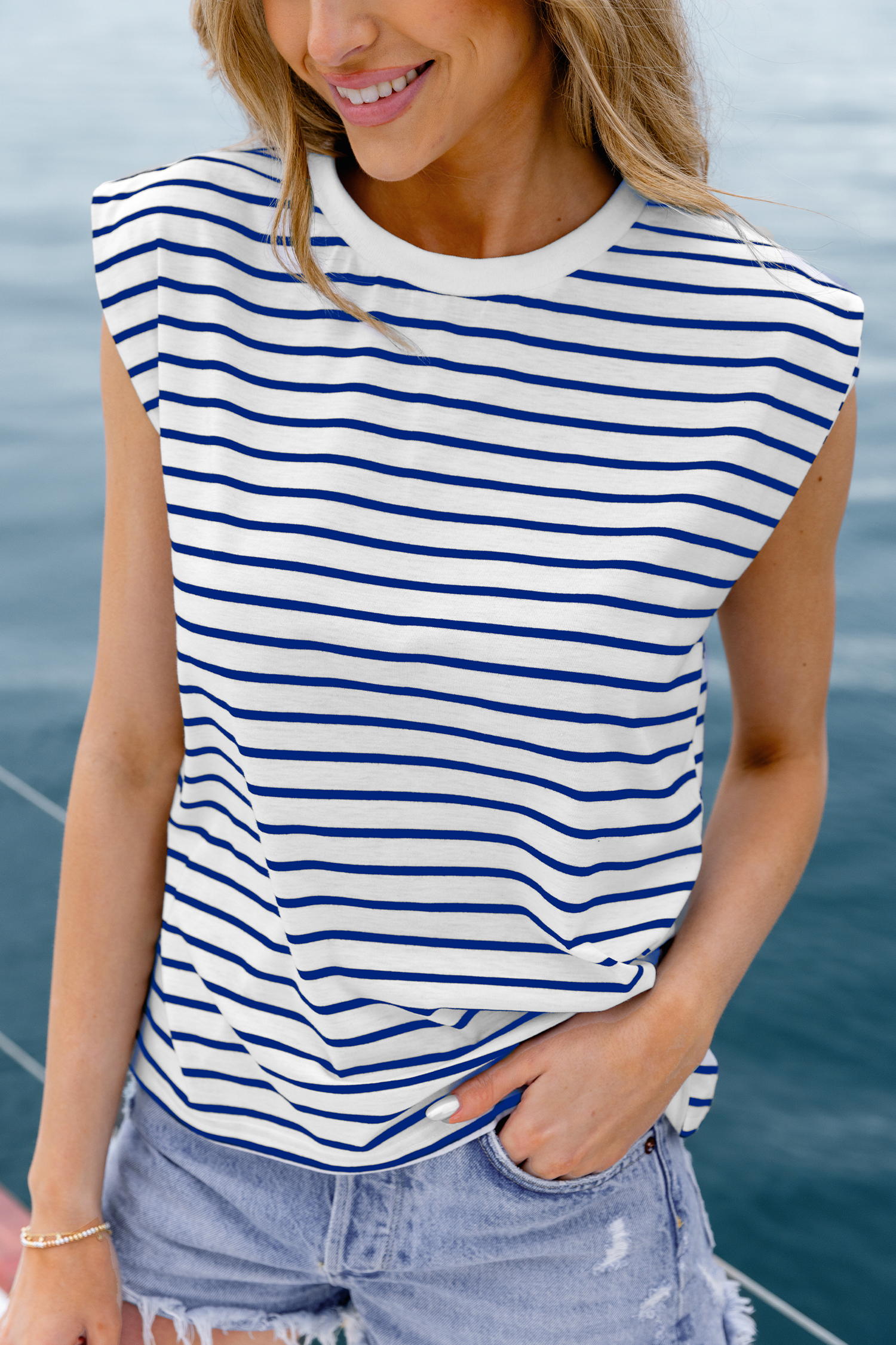 T-shirt avec mancherons à rayures bleu et blanc