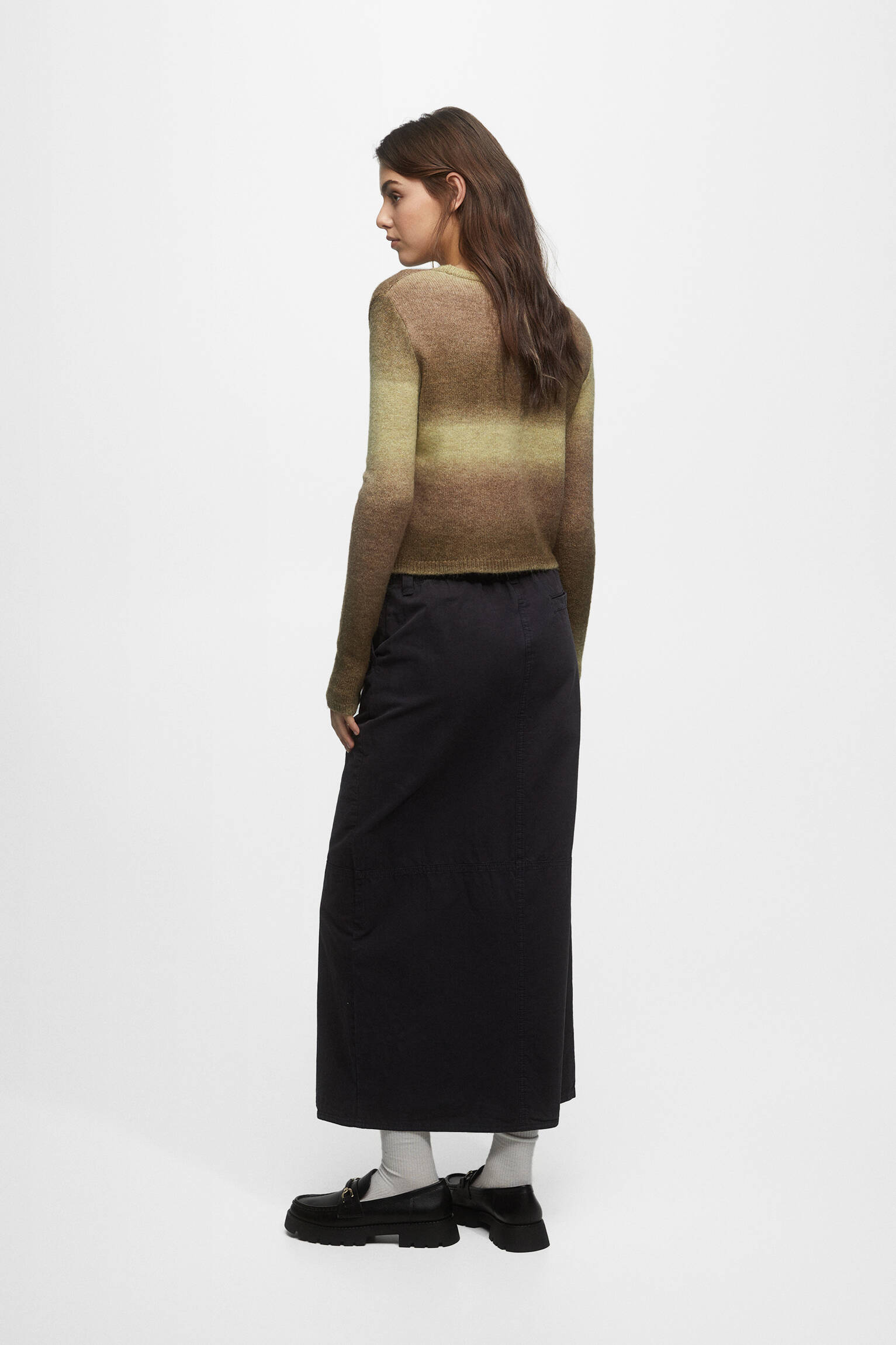 BLUSA DE TRICÔ CURTA - CÁQUI