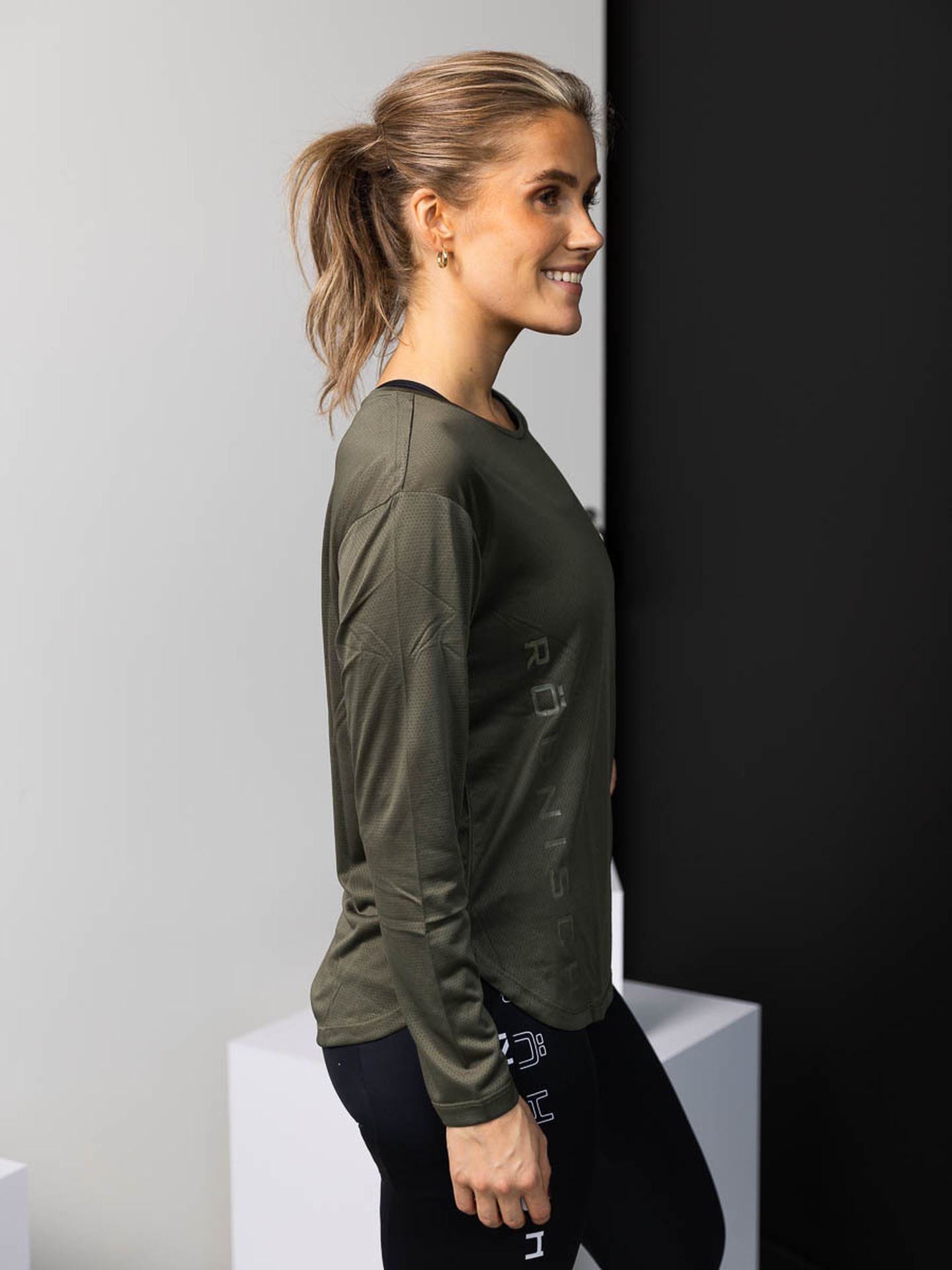 Ivy Loose Long Sleeve