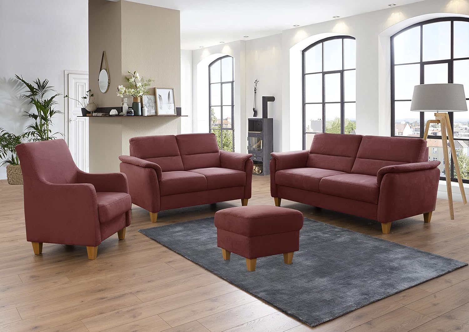 CAVADORE 2er-Sofa Palera mit Federkern / Kompakte Zweisitzer-Couch im Landhaus-Stil / passender Sessel und Hocker optional / 149 x 89 x 89 / Mikrofaser, Rot