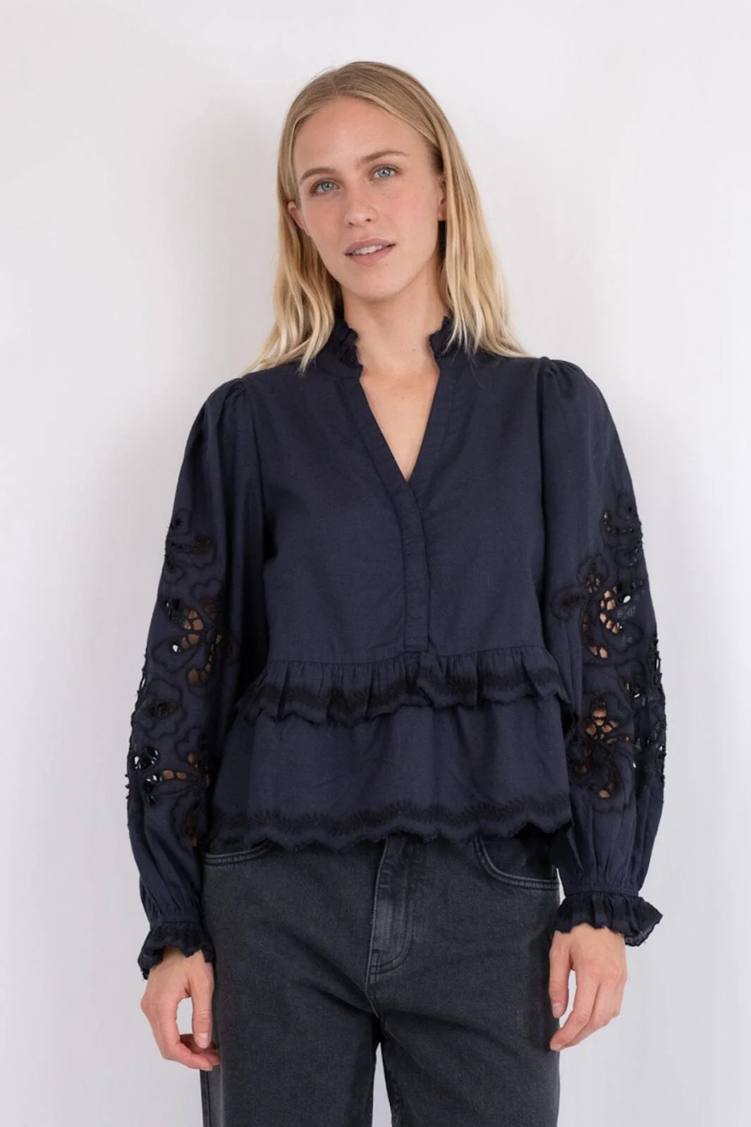 Neo Noir Kimmo Embroidery Blouse