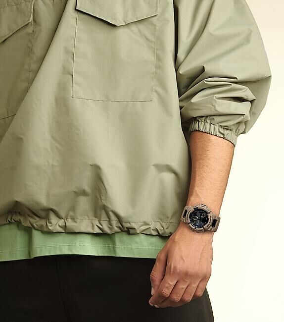 CASIO - MONTRE G-SHOCK G-SQUAD GBA-900