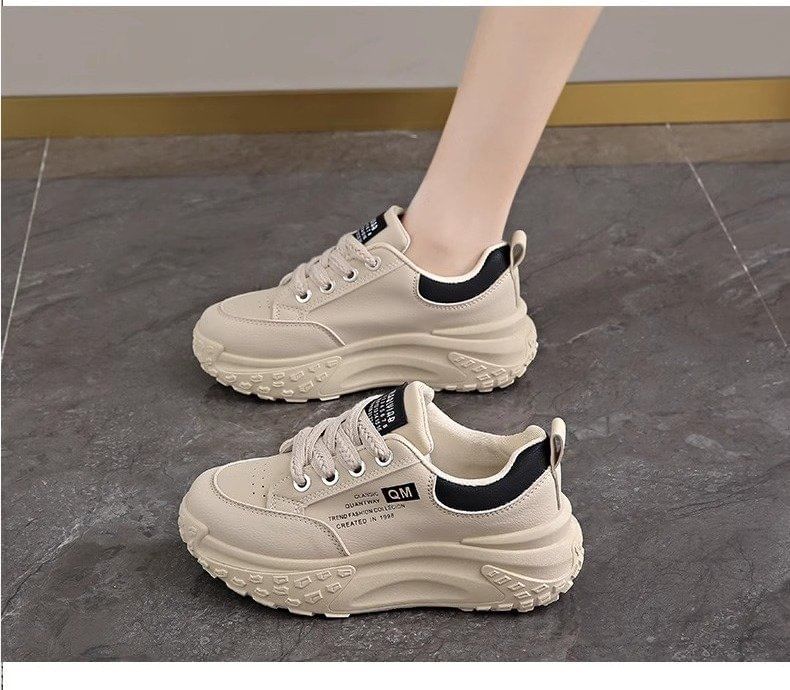 Asterisk - Veterschoenen met letters en platform