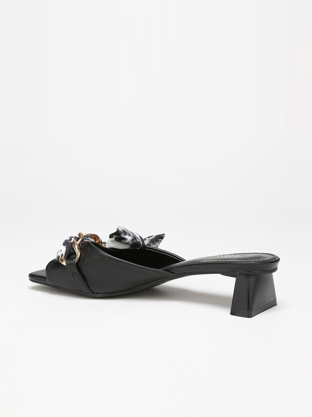 Mules à bride ruban et chaîne- Noir