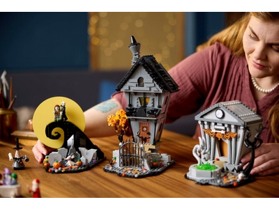 LEGO Disney Tim Burton's The Nightmare Before Christmas (21351)