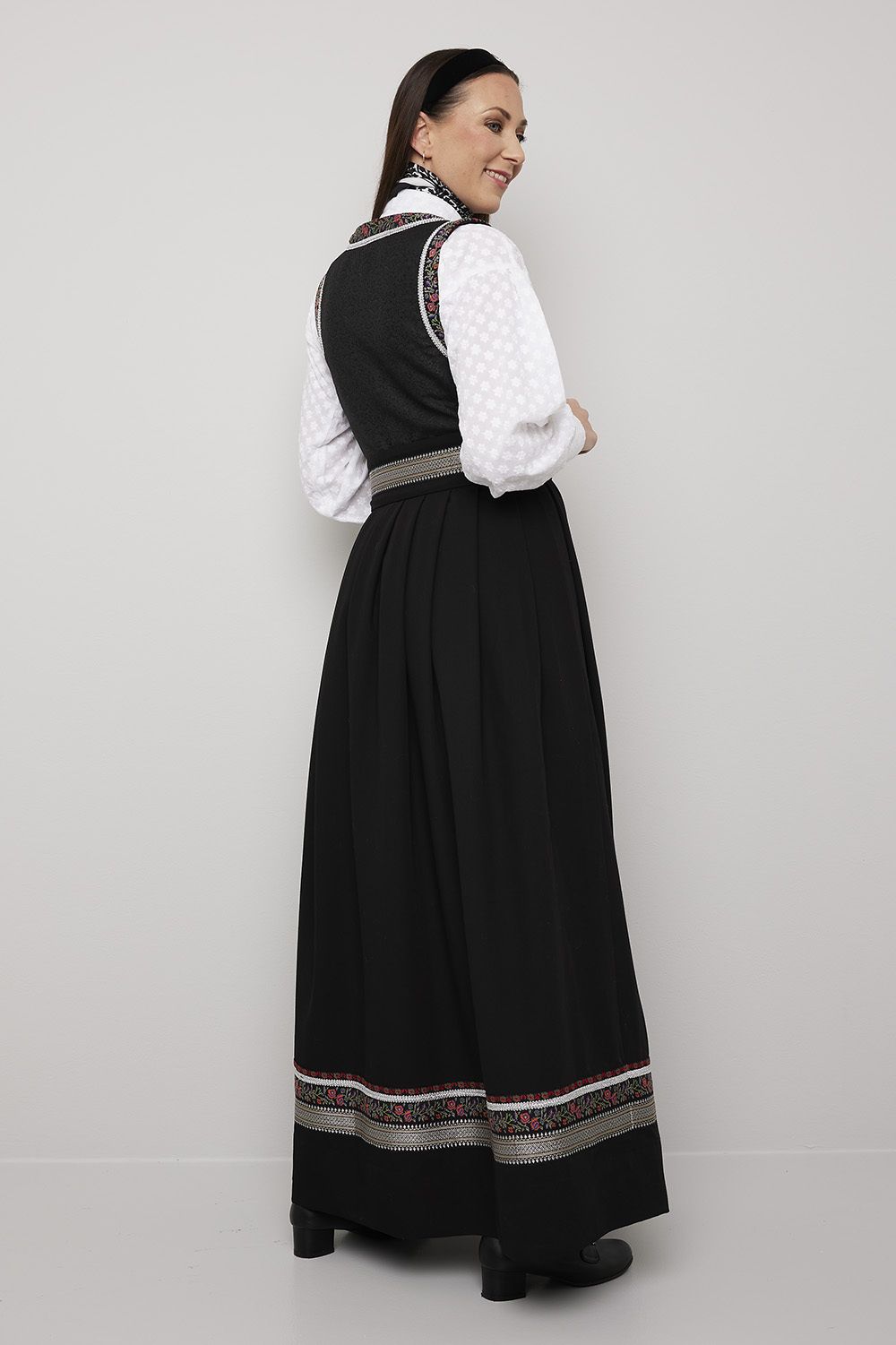 Festdrakt Berit